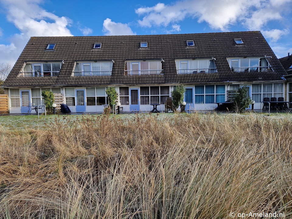 Heerlijk Genieten (Vleijenhof 15), Apartment on Ameland