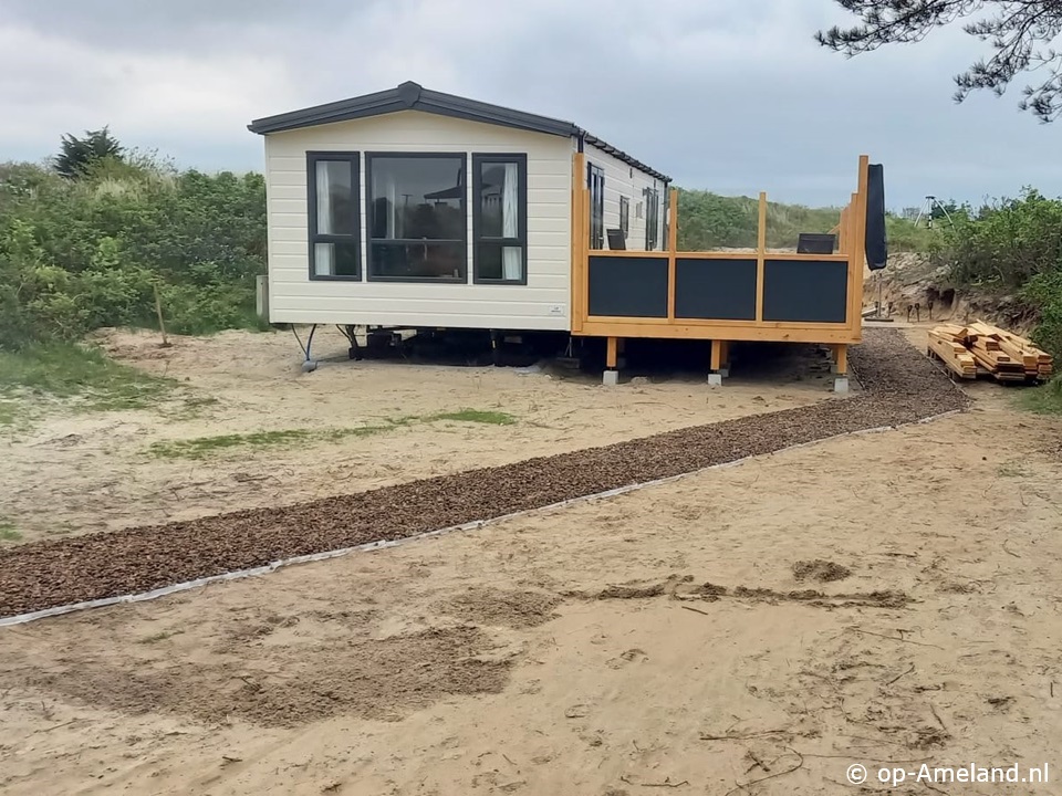 Klein Vaarwater J14, Chalets on Ameland