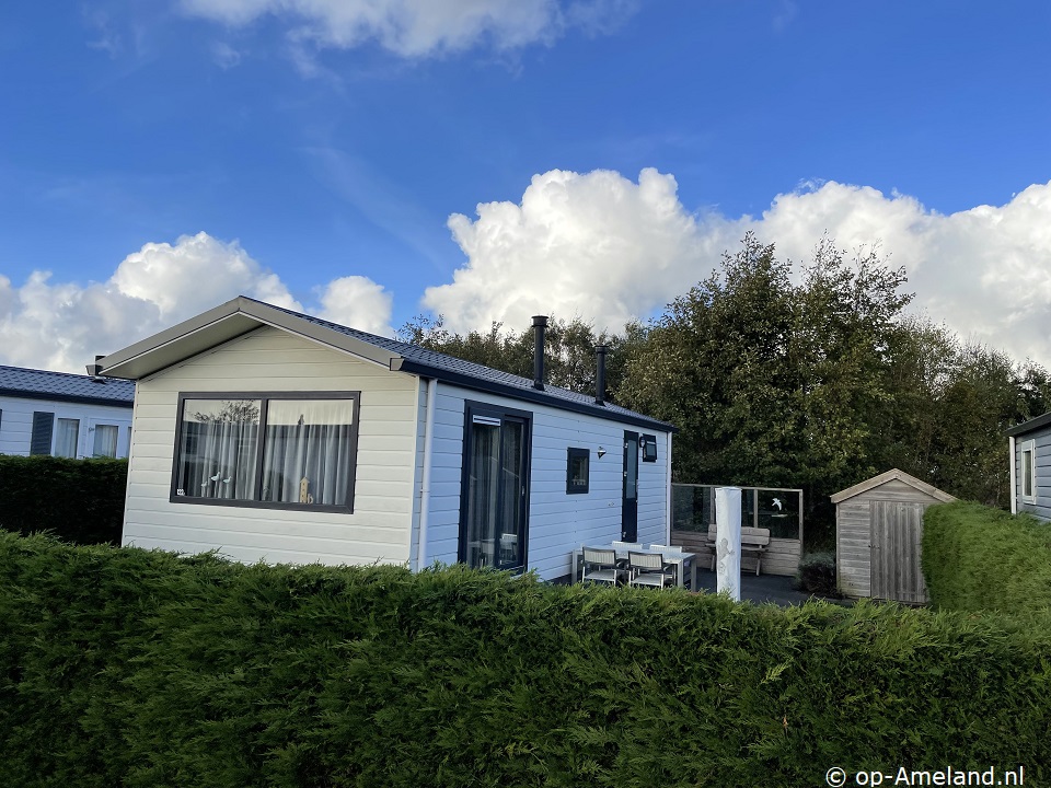 Los van Tijd, Chalets on Ameland