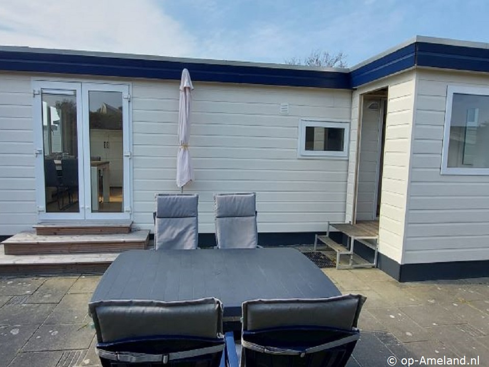 Mim, Chalets on Ameland