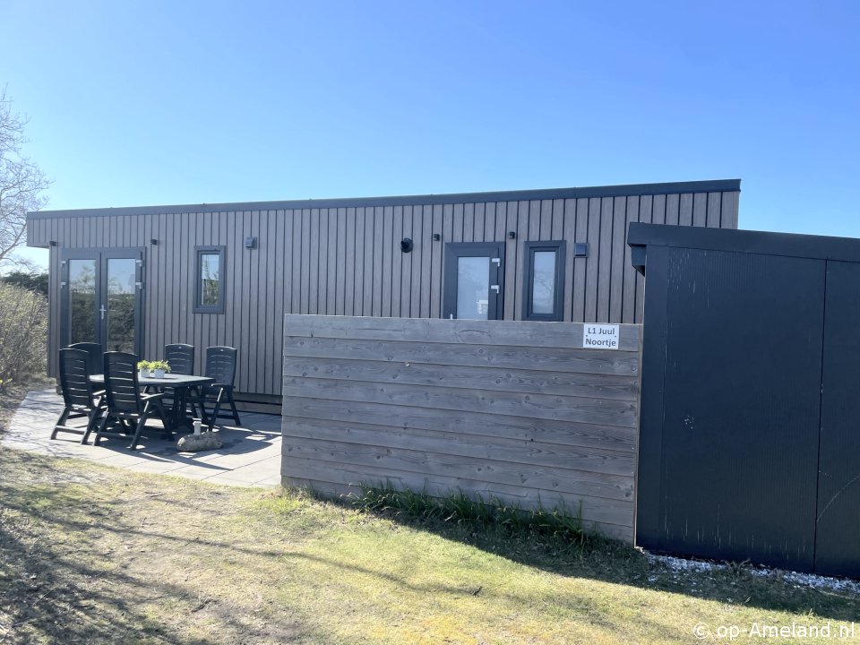 Juul Noortje, Chalets on Ameland