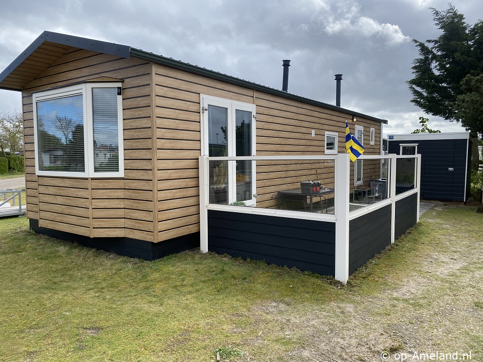 Overtime, Chalets on Ameland