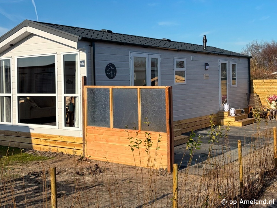 Zee van Tijd, Chalets on Ameland