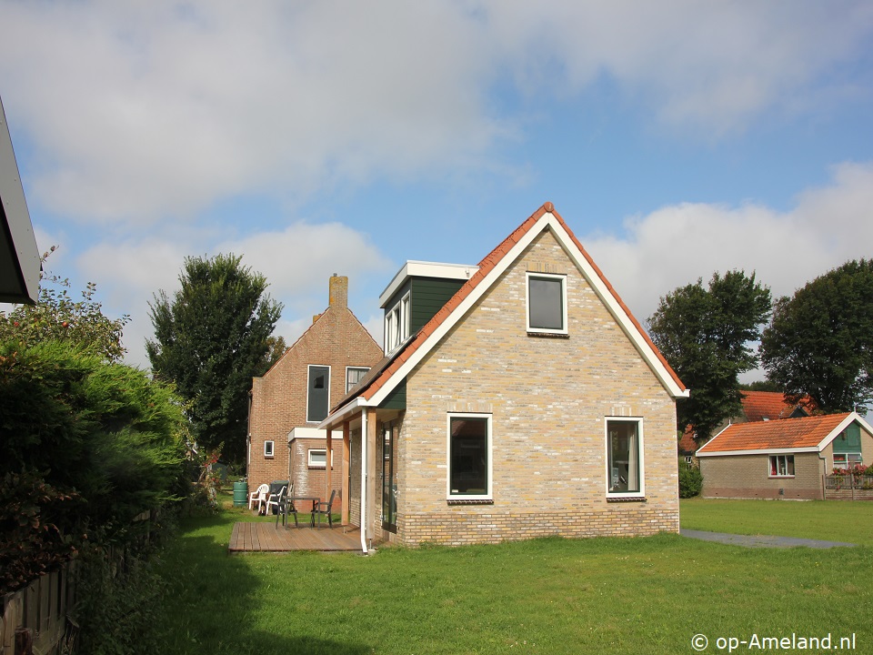 Huisje Lobke, Holiday home on Ameland for 4 persons